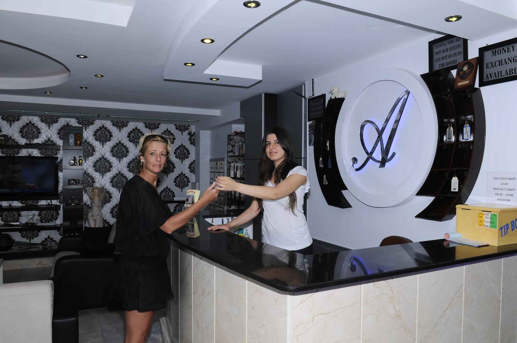 Altinbas Apart Hotel Kusadası Zewnętrze zdjęcie
